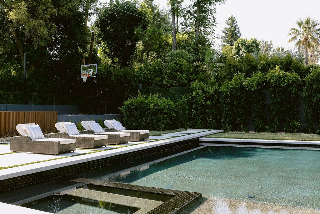 Meridith-Baer-Home-Home-Staging-California-Tampa-Modern-Outdoor